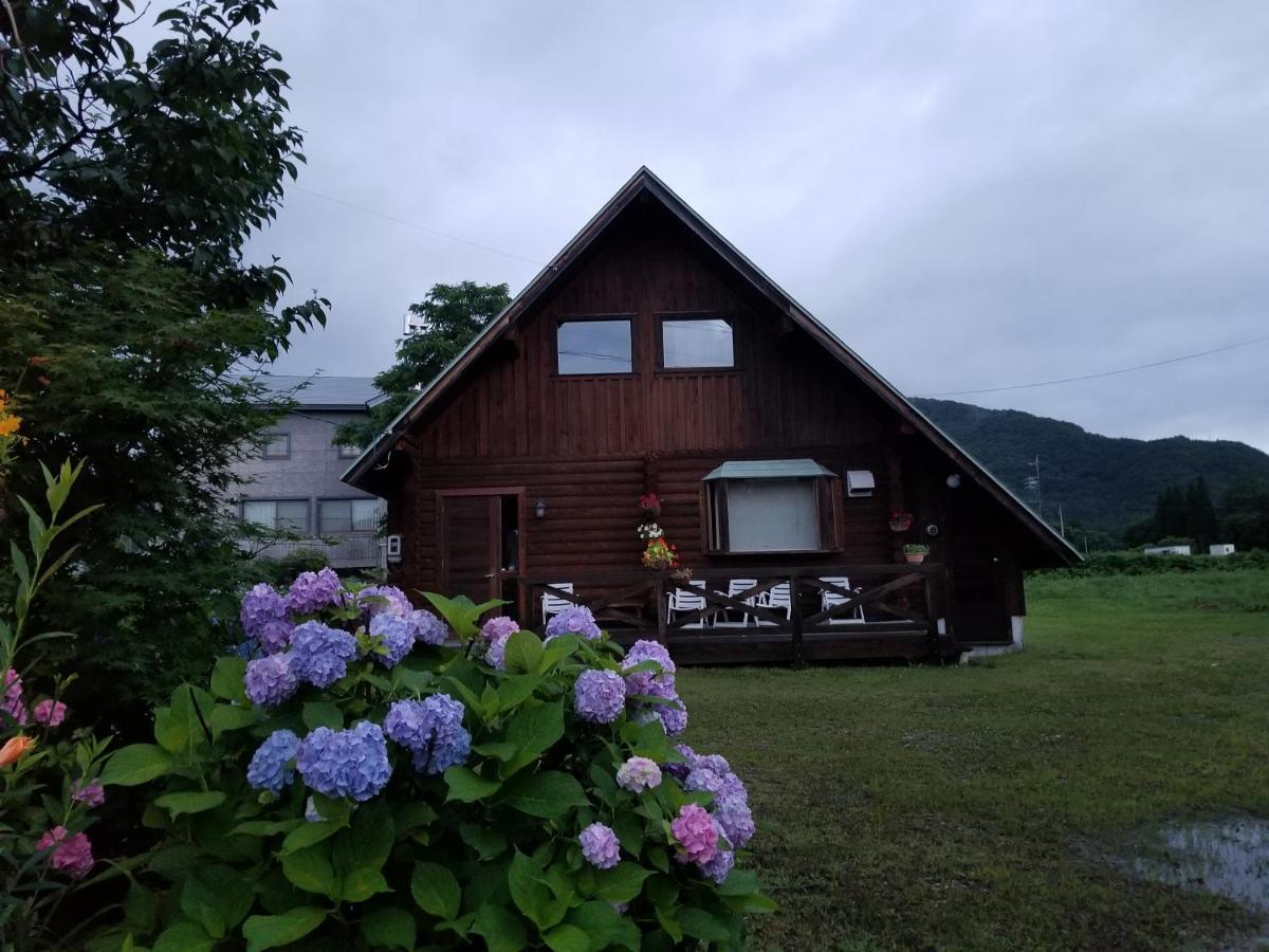 Log Cottage Villa Happo Hakuba Eksteriør bilde